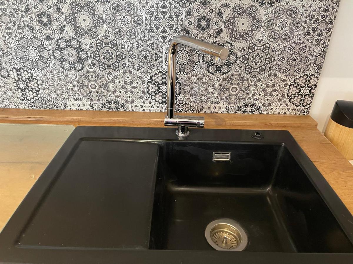 Moderne, Ruhige Ferienwohnung , Ideal Zum Abschalten Hadamar المظهر الخارجي الصورة